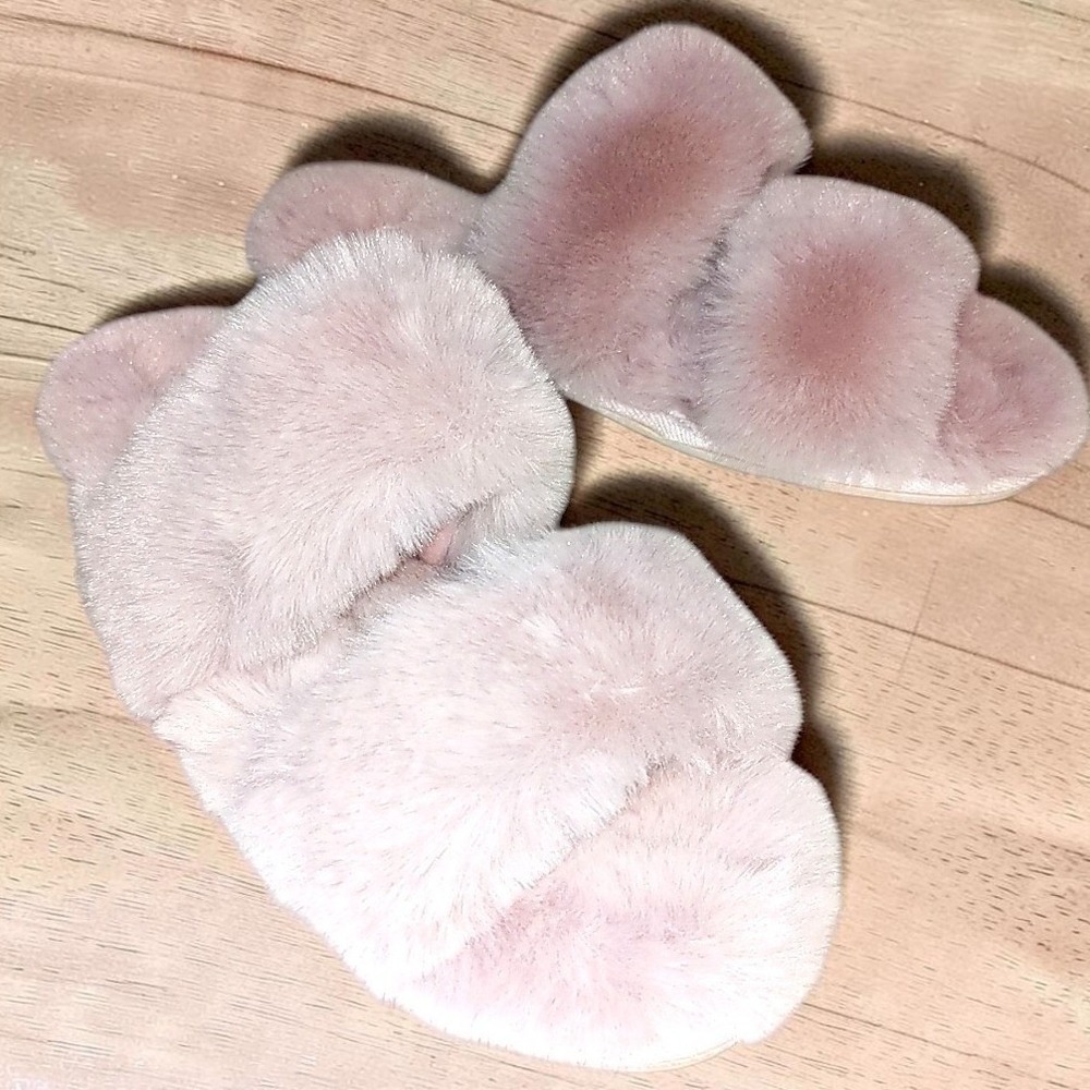 Chinese Laundry Pink Faux Fur Cross Band Slippers NWOT L 9-10 Plush Slide - Picture 4 of 9